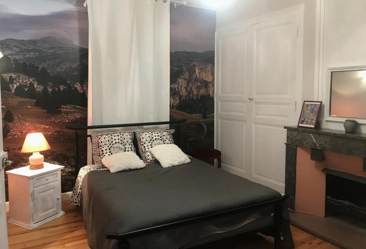 Domaine Des Chabriers Bed & Breakfast Ourches Екстериор снимка